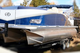 2022 Avalon 2485 LSZ RL Tritoon Boat. Call Watertown 'Sales' 204.345.6663